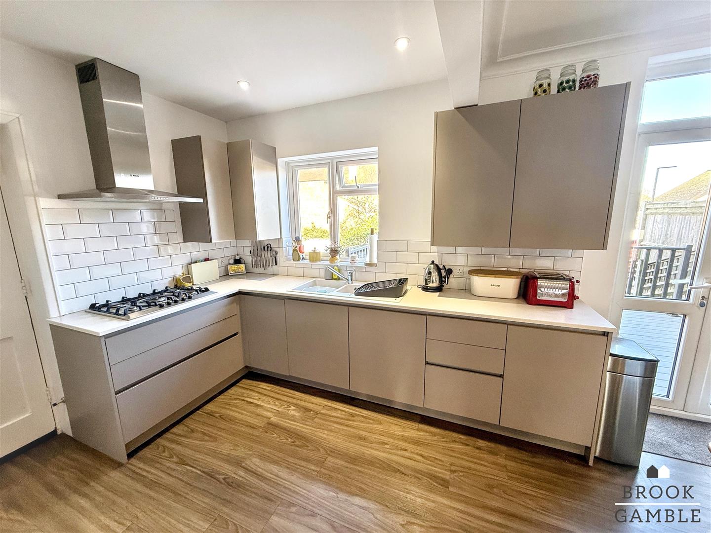 3 Bedroom House. Longland Road in Eastbourne, East Sussex 3